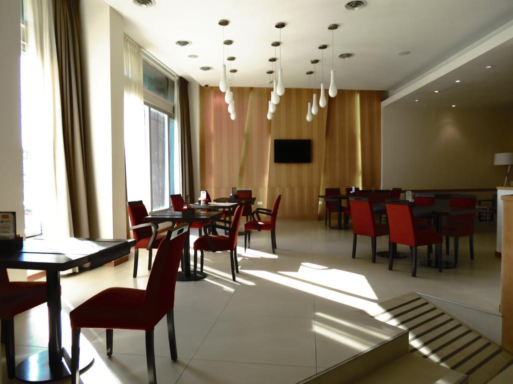 Wam Hotel Patagonico Comodoro Rivadavia Eksteriør billede